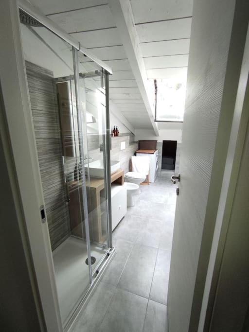 Free Parking Tiny House Wifi Netflix 15 Minuti Dal Duomo Lägenhet Milano Exteriör bild