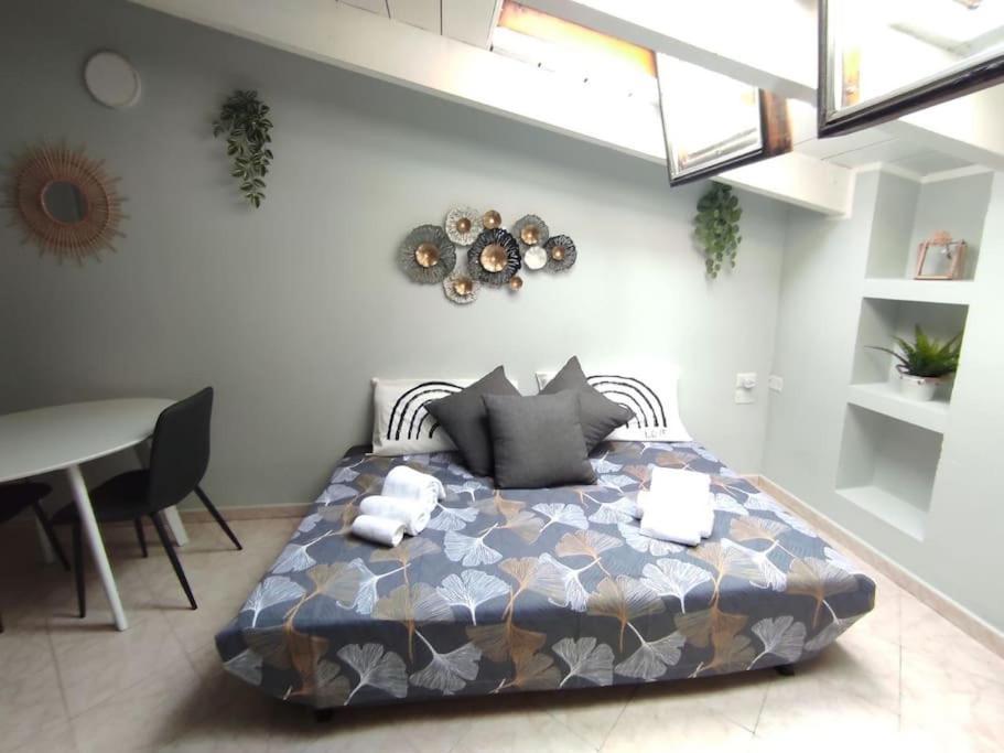 Free Parking Tiny House Wifi Netflix 15 Minuti Dal Duomo Lägenhet Milano Exteriör bild