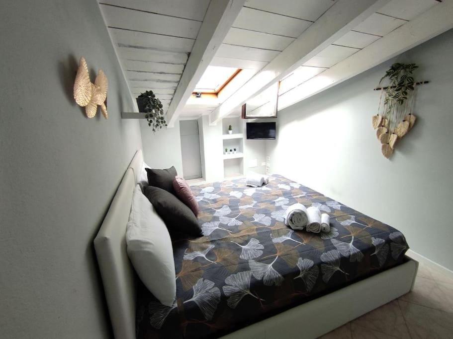 Free Parking Tiny House Wifi Netflix 15 Minuti Dal Duomo Lägenhet Milano Exteriör bild