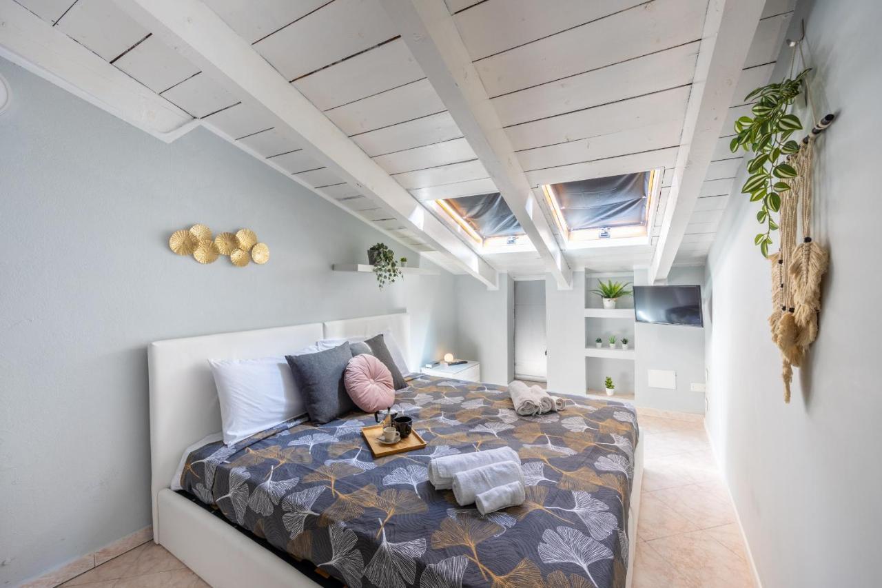 Free Parking Tiny House Wifi Netflix 15 Minuti Dal Duomo Lägenhet Milano Exteriör bild