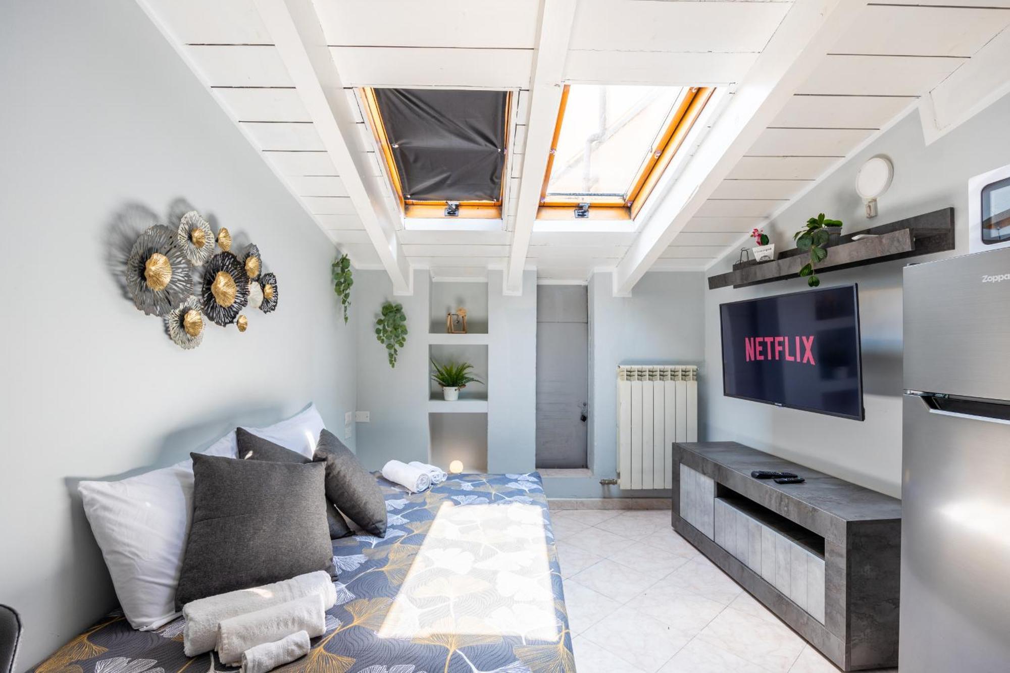Free Parking Tiny House Wifi Netflix 15 Minuti Dal Duomo Lägenhet Milano Exteriör bild