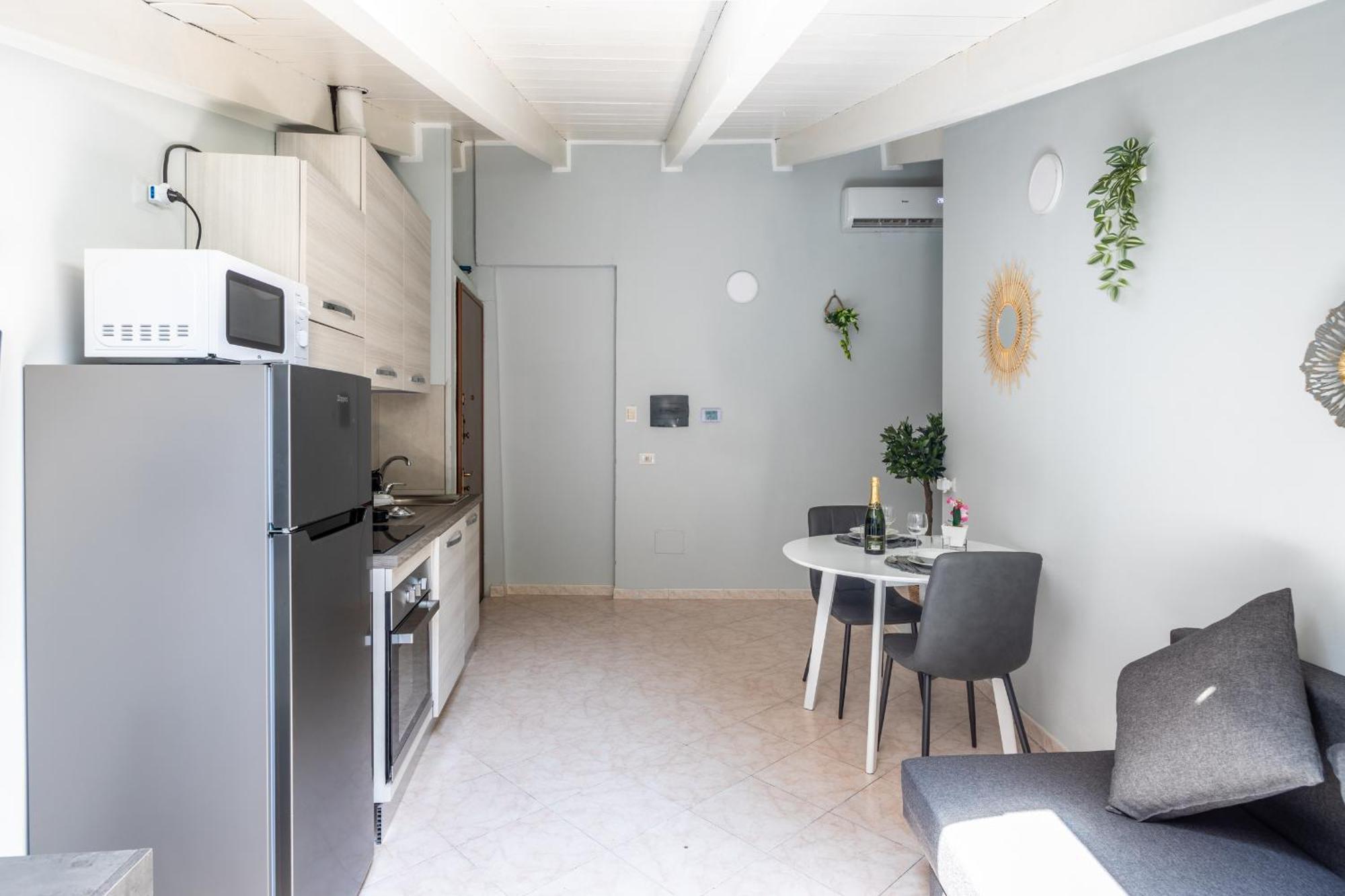 Free Parking Tiny House Wifi Netflix 15 Minuti Dal Duomo Lägenhet Milano Exteriör bild