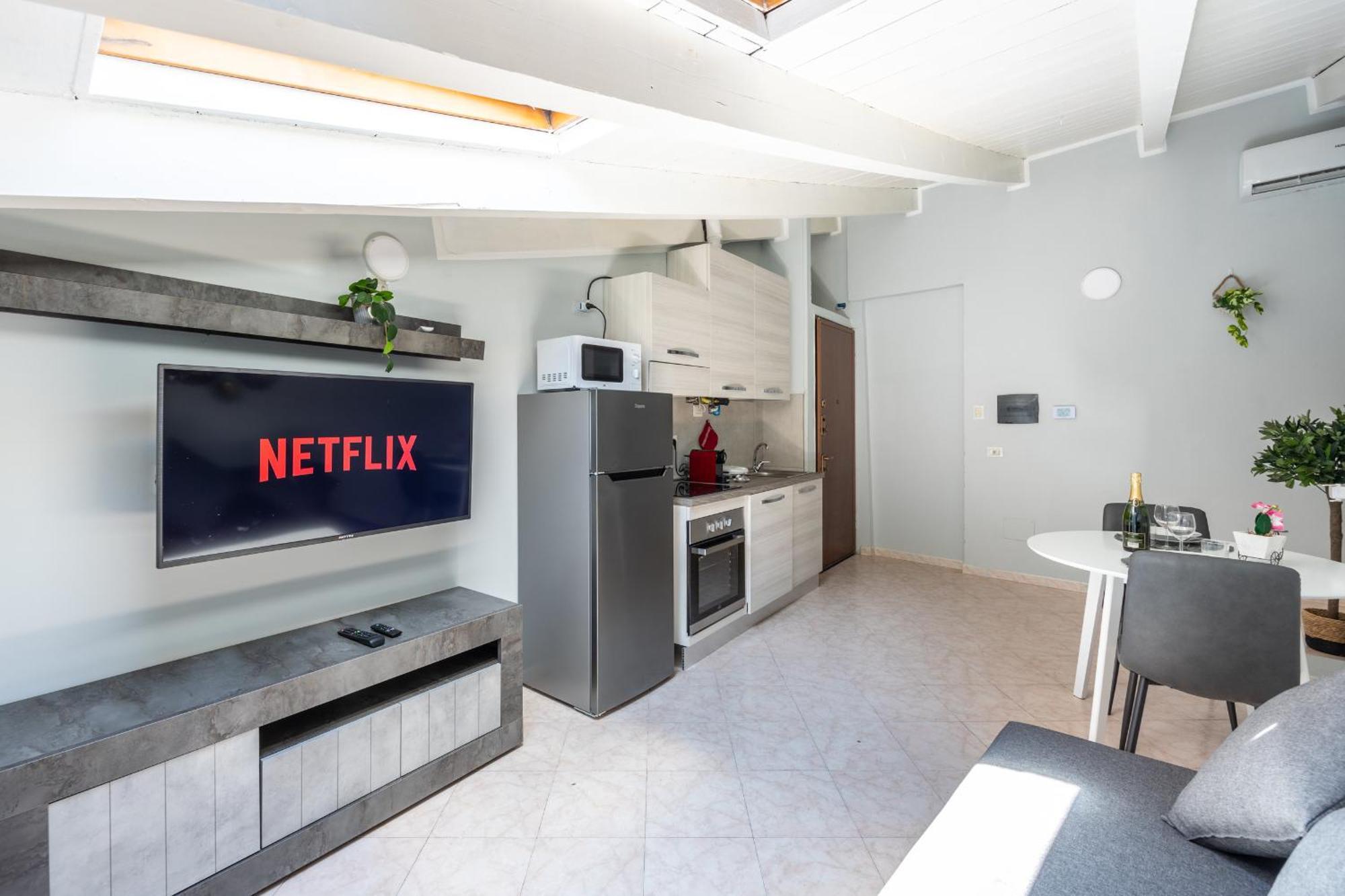 Free Parking Tiny House Wifi Netflix 15 Minuti Dal Duomo Lägenhet Milano Exteriör bild